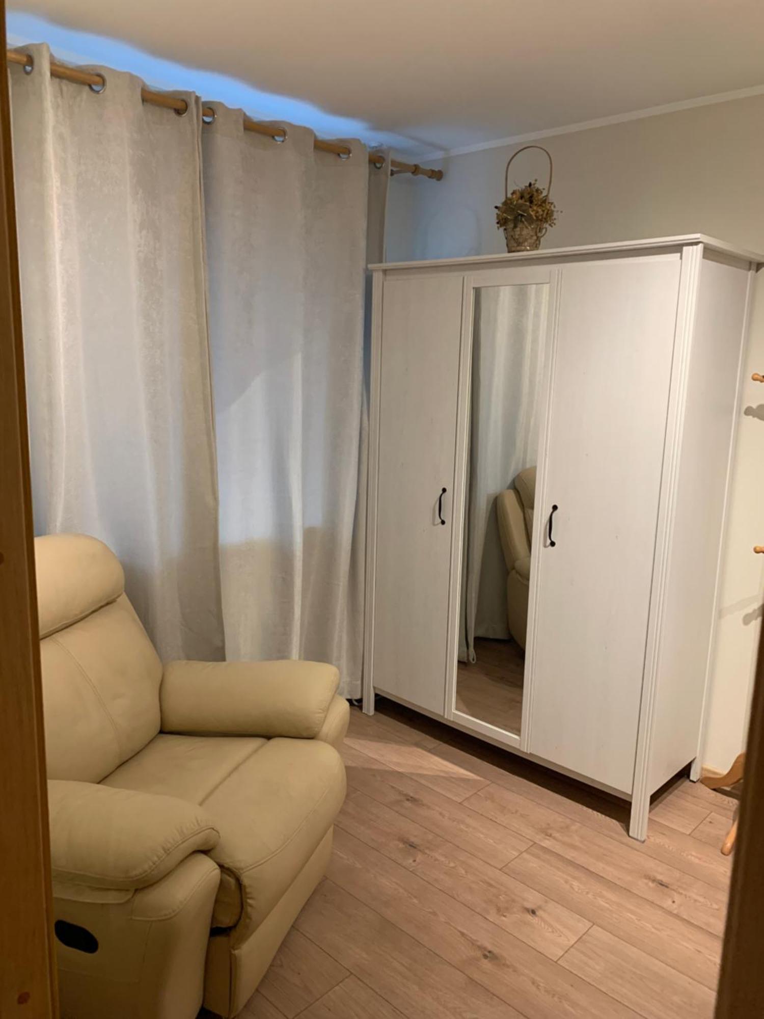 Dikol Two-Room Apartment-Self Check-In & Free Parking Near City Center Таллінн Екстер'єр фото